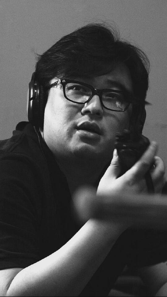 李昂